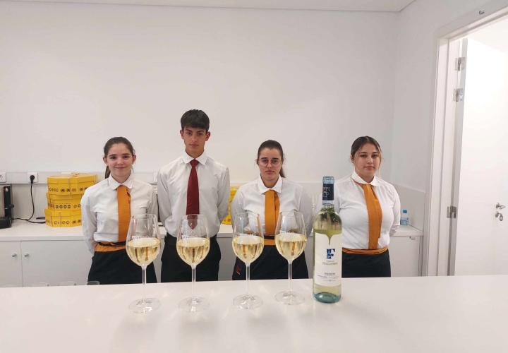 Alunos de Restaurante/Bar organizaram e serviram Verde de Honra